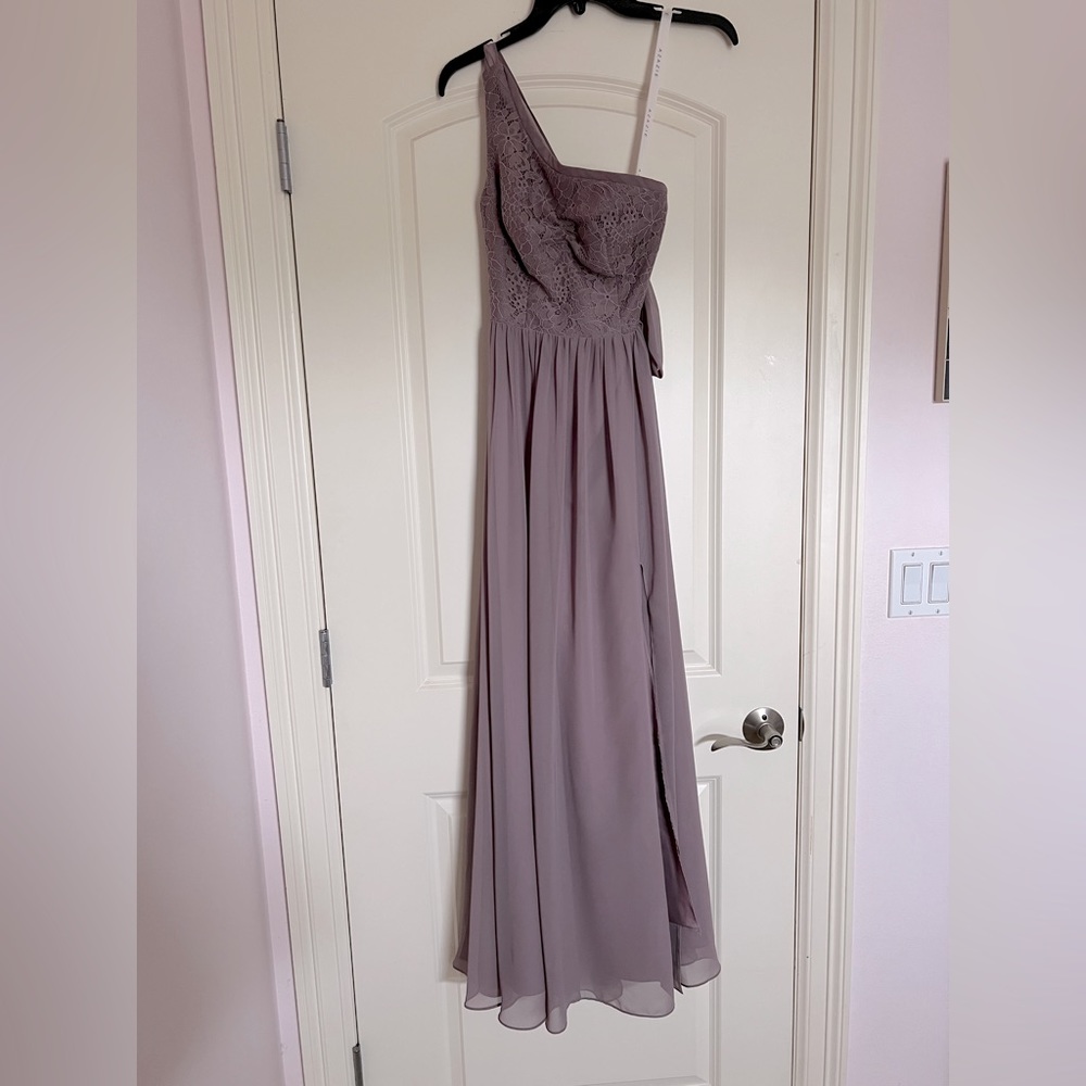AZAZIE Custom One Shoulder Lace Top Tie Back Formal